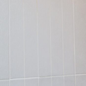 SUPERDEAL 60 x 30cm Athena Pearl Pre-Scored